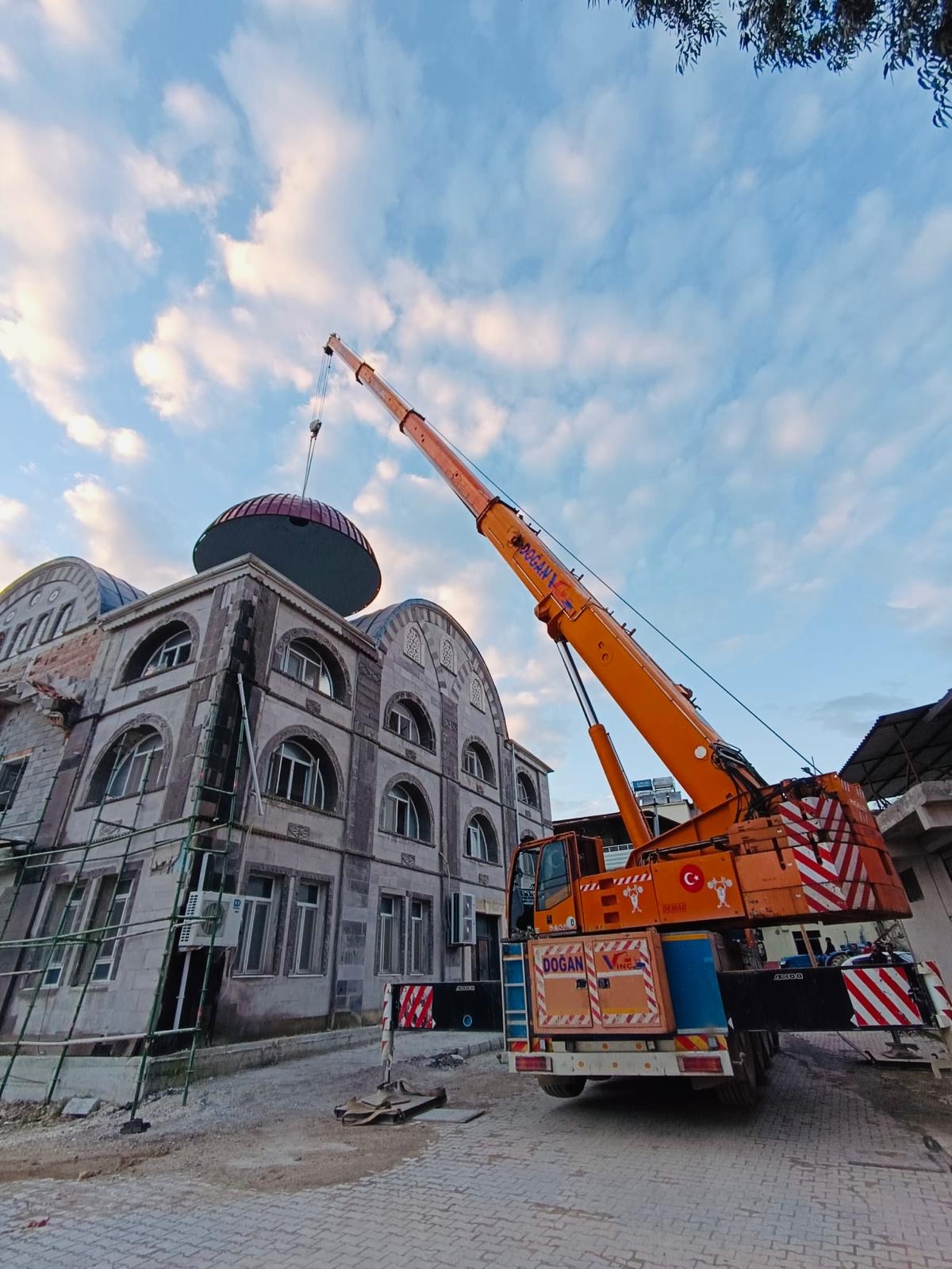 Cami Kubbesi Montajı